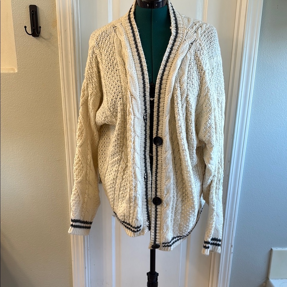 Taylor Swift THE Cardigan
